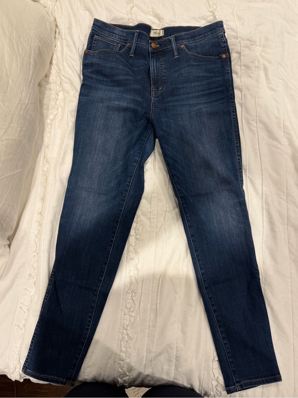 Classic Women's Dark Blue Skinny Jeans